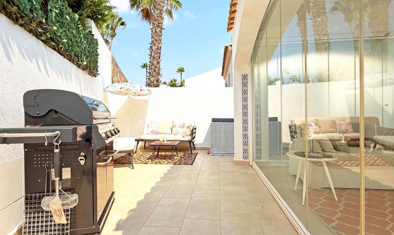 Revente - Villa -
Orihuela Costa* - Villamartin*