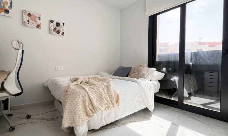 Sale - Apartment / flat -
Los Balcones - Los Altos