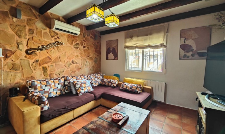 Revente - Villa -
Orihuela Costa* - El Galan*