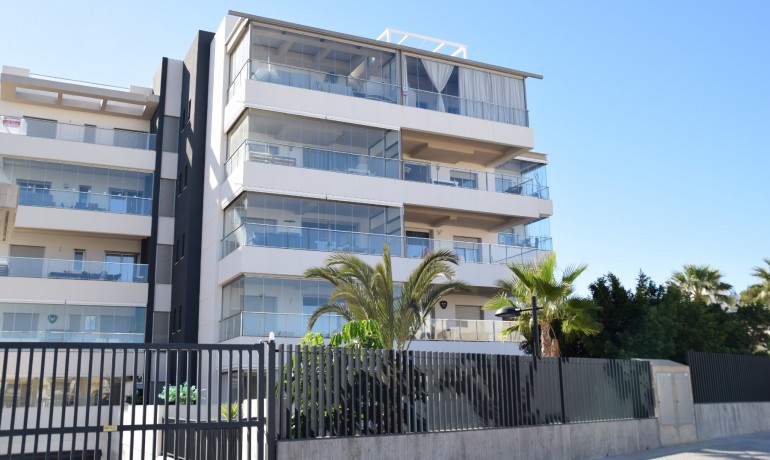 Herverkoop - Appartement / flat -
Orihuela Costa - Villamartín