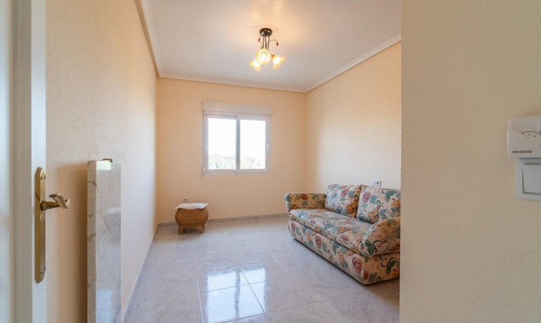 Sale - Apartment / flat -
Orihuela Costa - Playa Flamenca Norte