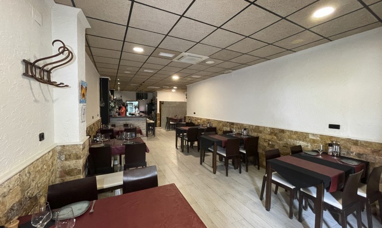 Sale - Cafe, restaurant -
Benijofar - Centro