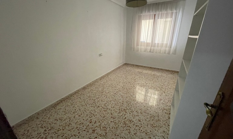 Sale - Apartment / flat -
Rojales