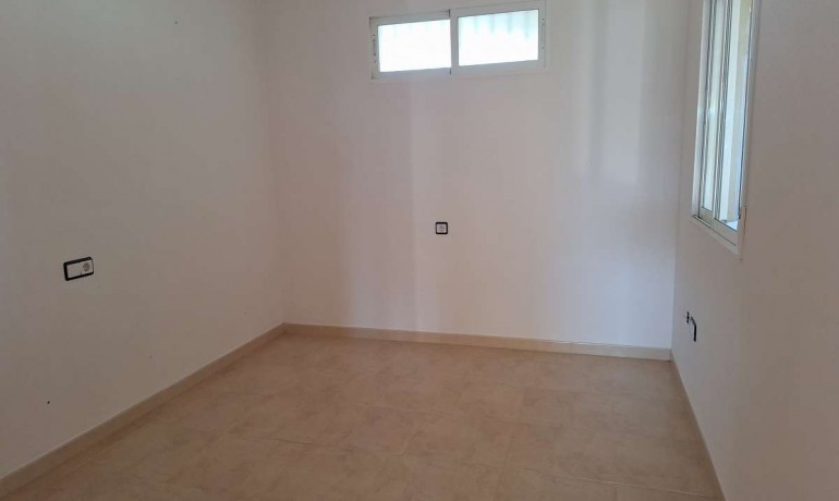 Sale - Apartment / flat -
Villamartin - Villamartín