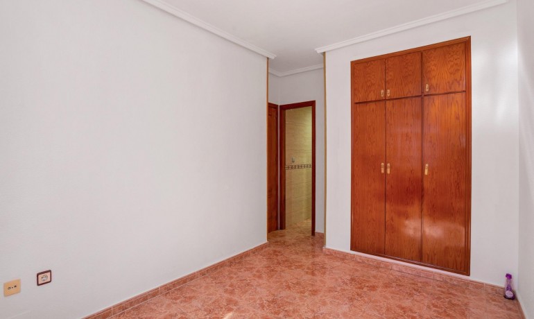 Herverkoop - Appartement / flat -
Torrevieja - Calas blanca