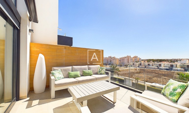 Sale - Apartment / flat -
La Zenia