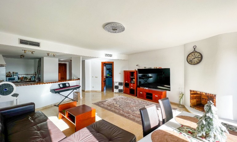 Sale - Apartment / flat -
Punta Prima - Costa Blanca