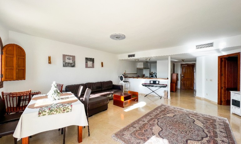Sale - Apartment / flat -
Punta Prima - Costa Blanca