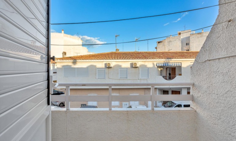 Sale - Townhouse -
Torrevieja