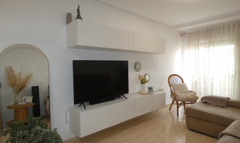 Sale - Apartment / flat -
Algorfa