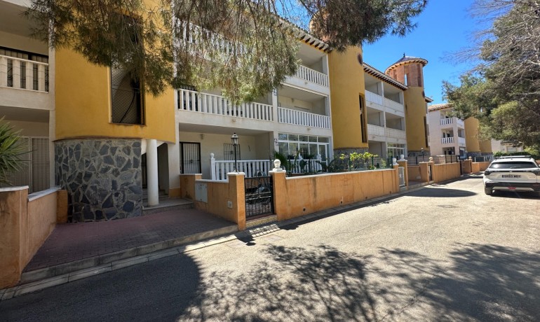 Sale - Apartment / flat -
Cabo Roig - Lomas de Cabo Roig