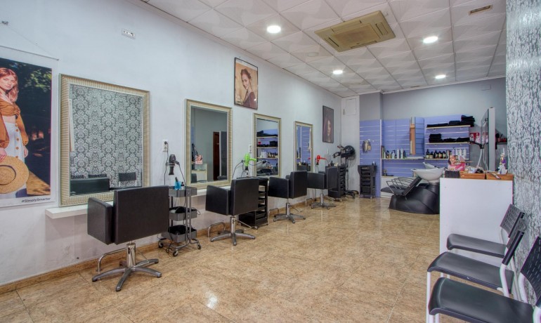 Sale - Commercial -
Torrevieja - La Mata