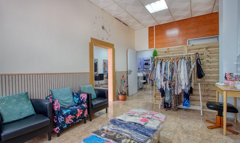 Sale - Commercial -
Torrevieja - La Mata