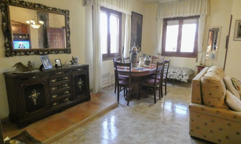 Sale - Villa -
Torrevieja