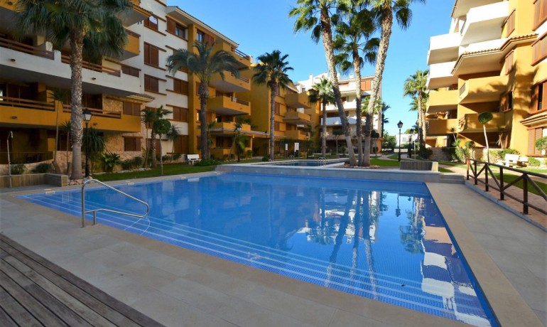 Sale - Apartment / Flat -
Torrevieja* - Punta Prima*