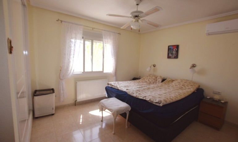 Sale - Villa -
Ciudad quesada - La Fiesta