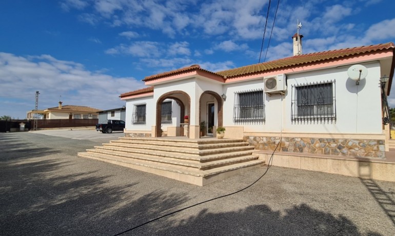 Herverkoop - Villa -
Orihuela - La Matanza