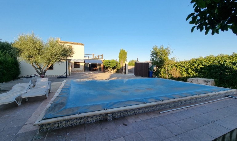 Sale - Finca / Country Property -
Orihuela - Benferri