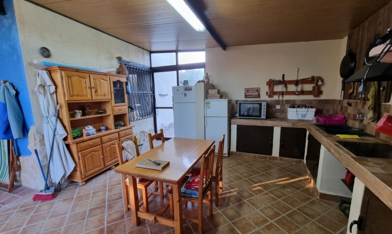 Sale - Finca / Country Property -
Orihuela - Benferri