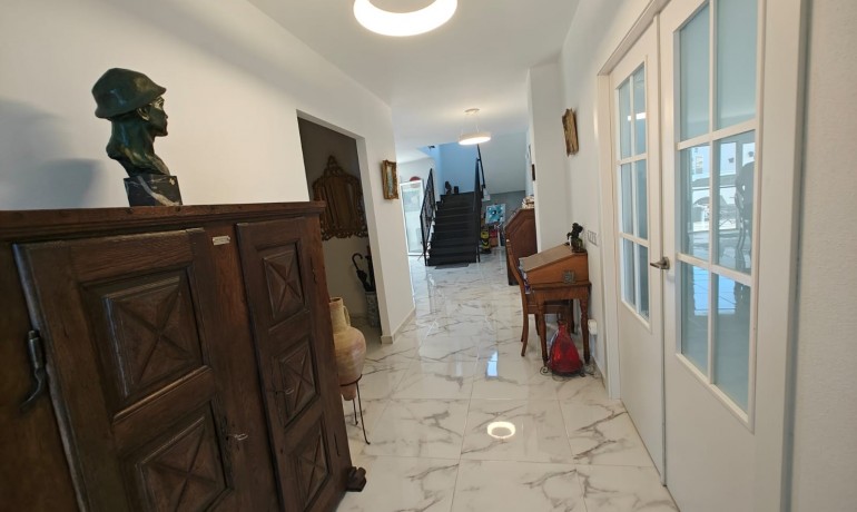 Venta - Villa -
