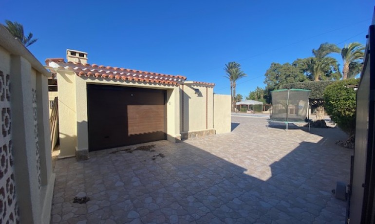 Herverkoop - Villa -
La Siesta - El Salado - Torreta - Torreta Florida