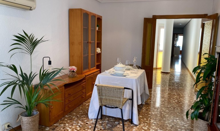 Sale - Apartment / Flat -
Elche - Centro