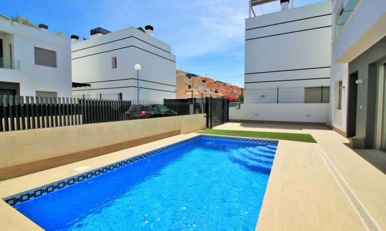 Sale - Villa -
Orihuela Costa* - Villamartin*