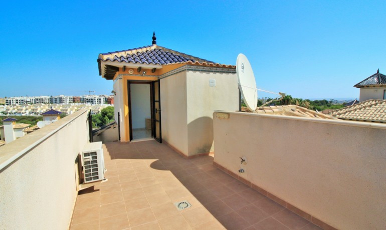 Sale - Villa -
Orihuela Costa* - Villamartin*