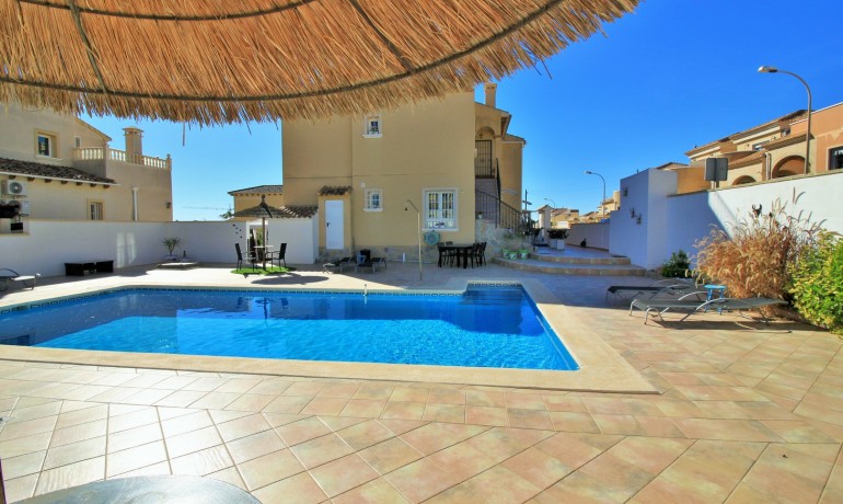 Sale - House -
Orihuela Costa* - Villamartin*