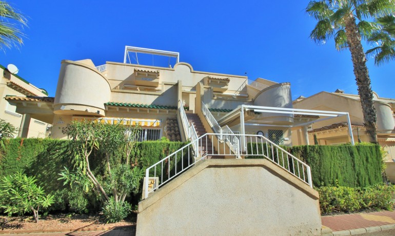 Sale - Apartment / flat -
Playa Flamenca