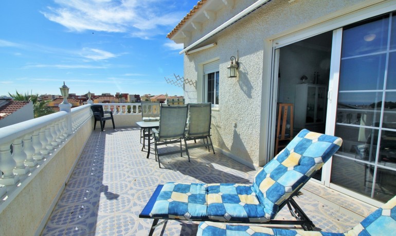 Sale - Villa -
Orihuela Costa* - Villamartin*