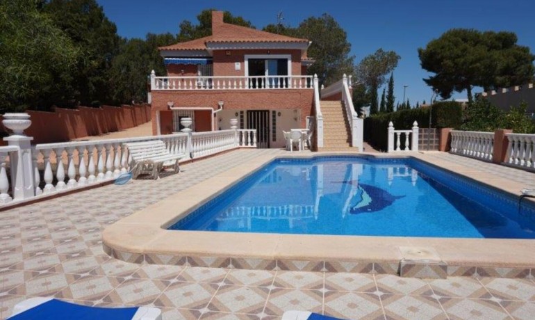 Sale - Villa -
Los Balcones