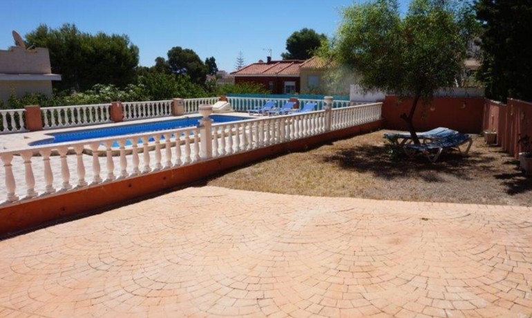 Sale - Villa -
Los Balcones