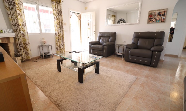 Sale - Villa -
Algorfa* - Montemar*