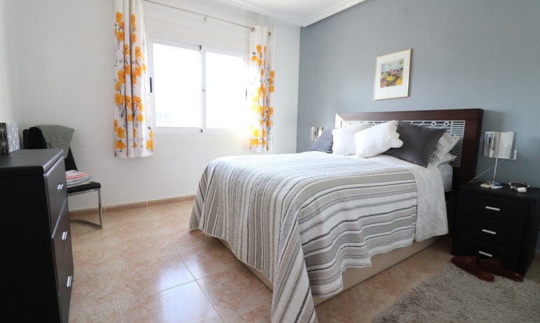 Revente - Villa -
Algorfa - Montemar