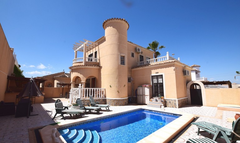 Sale - Villa -
Benijofar - Atalaya Park (Benijófar)