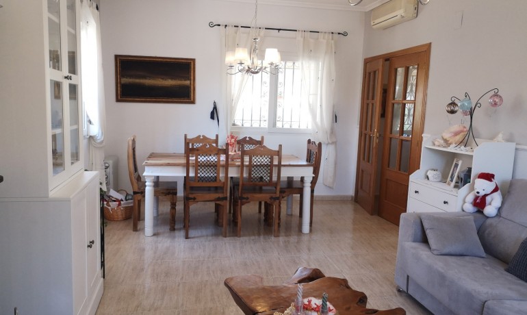 Revente - Villa -
Los Montesinos - Los Montesinos - Urb. La Herrada