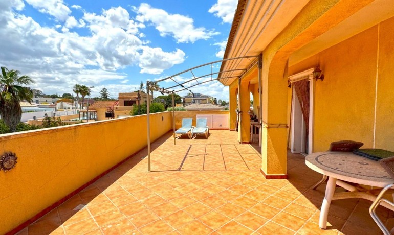 Herverkoop - Villa -
Torrevieja* - Los Balcones*