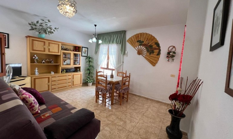Sale - Apartment / flat -
Torrevieja - Habaneras