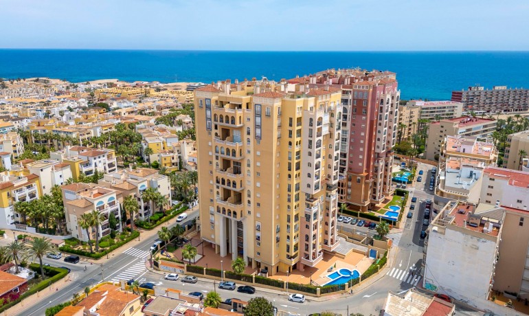 Sale - Apartment / Flat -
Torrevieja - Aldea del mar