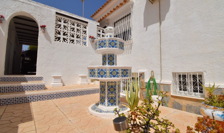 Sale - Villa -
San Miguel de Salinas - Blue Lagoon