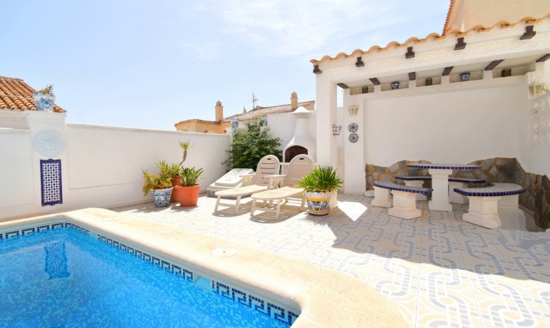 Revente - Villa -
Orihuela Costa* - Blue Lagoon*