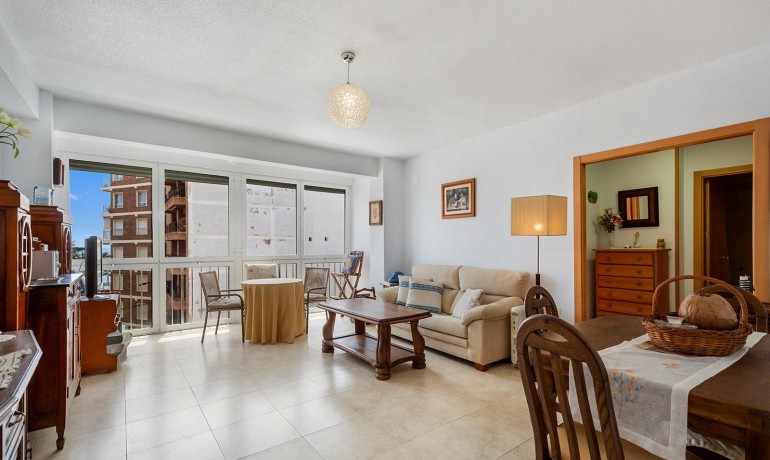 Revente - Appartement -
Torrevieja - Paseo maritimo