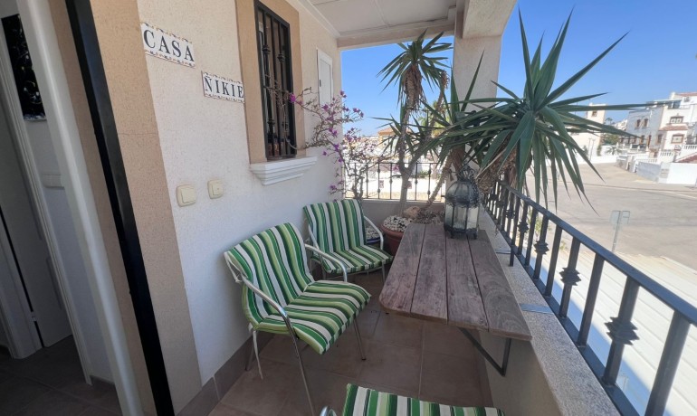 Sale - Apartment / Flat -
Orihuela - Entre Naranjos - Vistabella