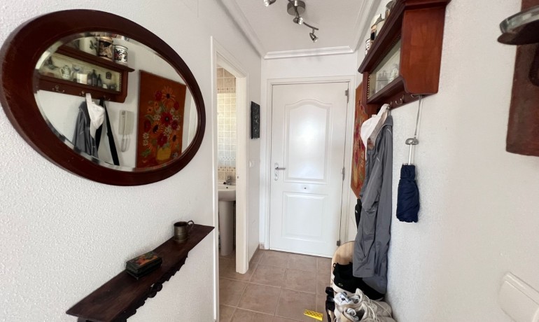 Sale - Apartment / Flat -
Orihuela - Entre Naranjos - Vistabella