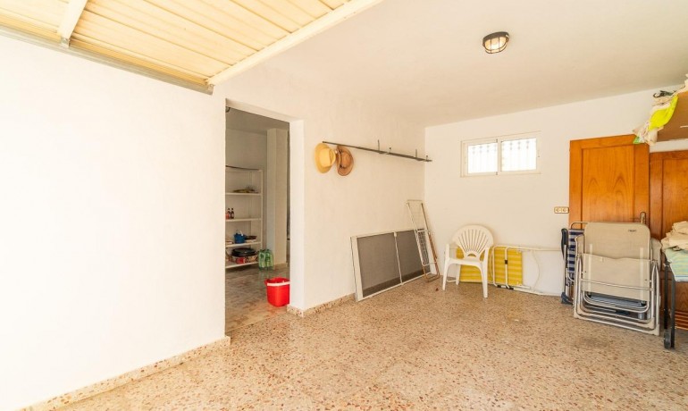 Revente - Villa -
Orihuela Costa - La Zenia