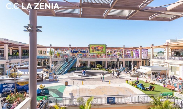 Herverkoop - Villa -
Orihuela Costa - La Zenia