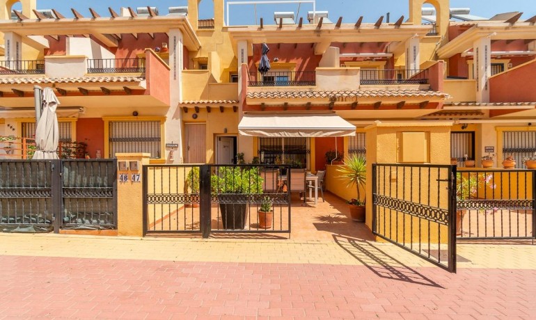 Sale - Townhouse -
Orihuela Costa - Los Dolses