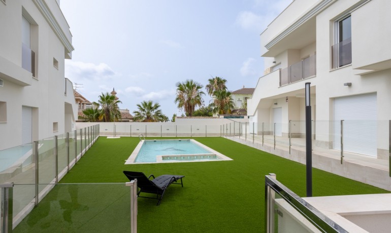 Sale - Apartment / Flat -
San Miguel de Salinas - Blue Lagoon