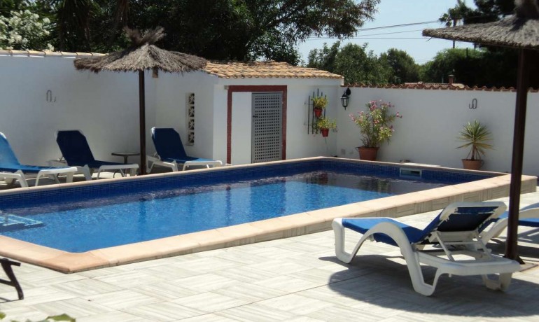 Herverkoop - Villa -
Lomas de Cabo Roig